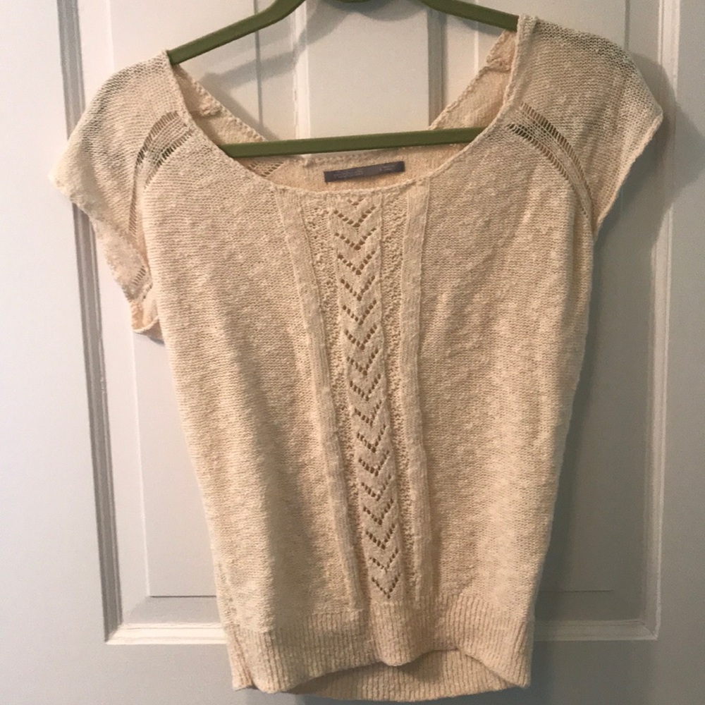Off white knit shirt